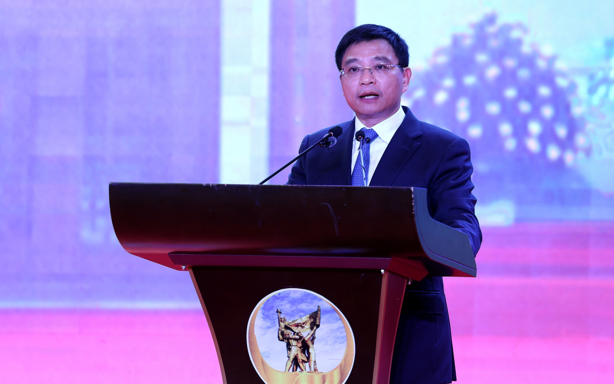 Những 