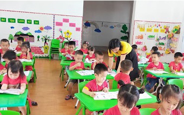 Trẻ em hộ cận nghèo có được hỗ trợ chi phí học tập?
