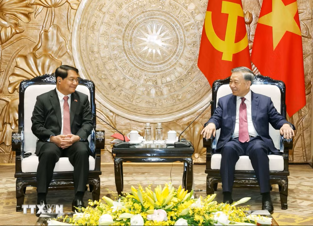 Tổng Bí thư, Chủ tịch nước Tô Lâm tiếp Bí thư Thành ủy, Chủ tịch Hội đồng nhân dân Thủ đô Vientiane (Lào)- Ảnh 2.