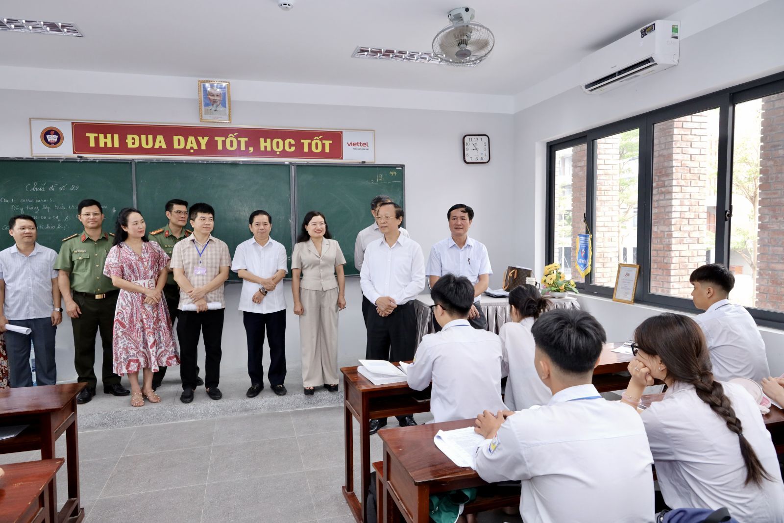 Thi tốt nghiệp THPT 2026: Siết chặt việc quán triệt quy chế để phòng ngừa vi phạm- Ảnh 1.