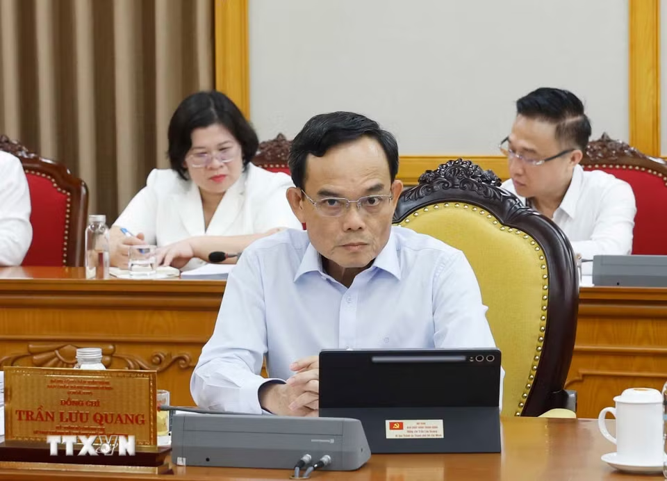 Bộ Chính trị cho ý kiến hoàn thiện thể chế vượt trội, tạo động lực mới để TPHCM phát triển nhanh, bền vững- Ảnh 3. Bộ Chính trị cho ý kiến hoàn thiện thể chế vượt trội, tạo động lực mới để TPHCM phát triển nhanh, bền vững- Ảnh 3.