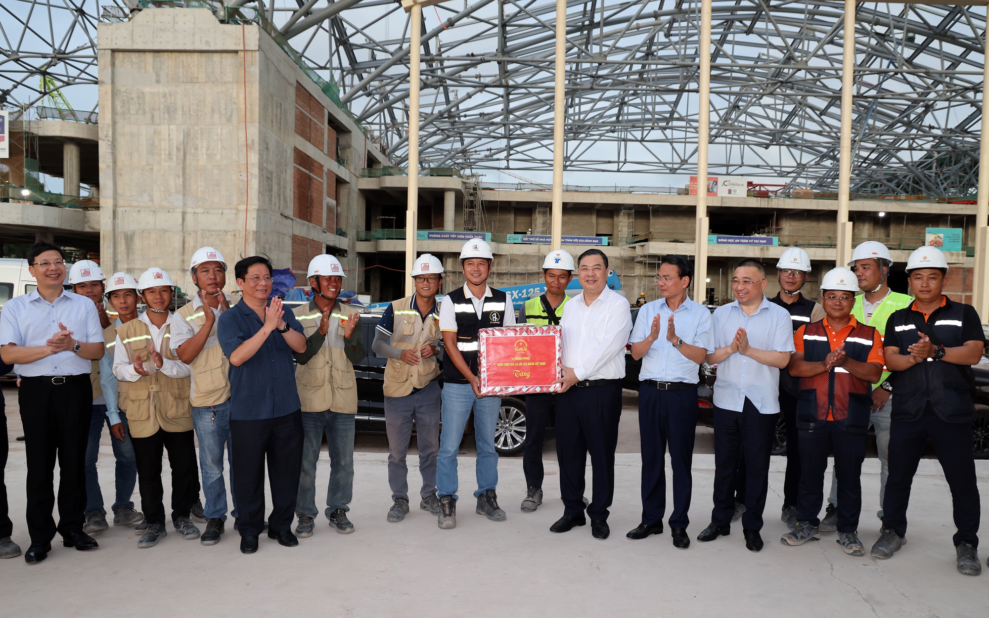 Phó Thủ tướng Thường trực Phạm Gia Túc kiểm tra tiến độ một số công trình trọng điểm phục vụ Hội nghị APEC 2027