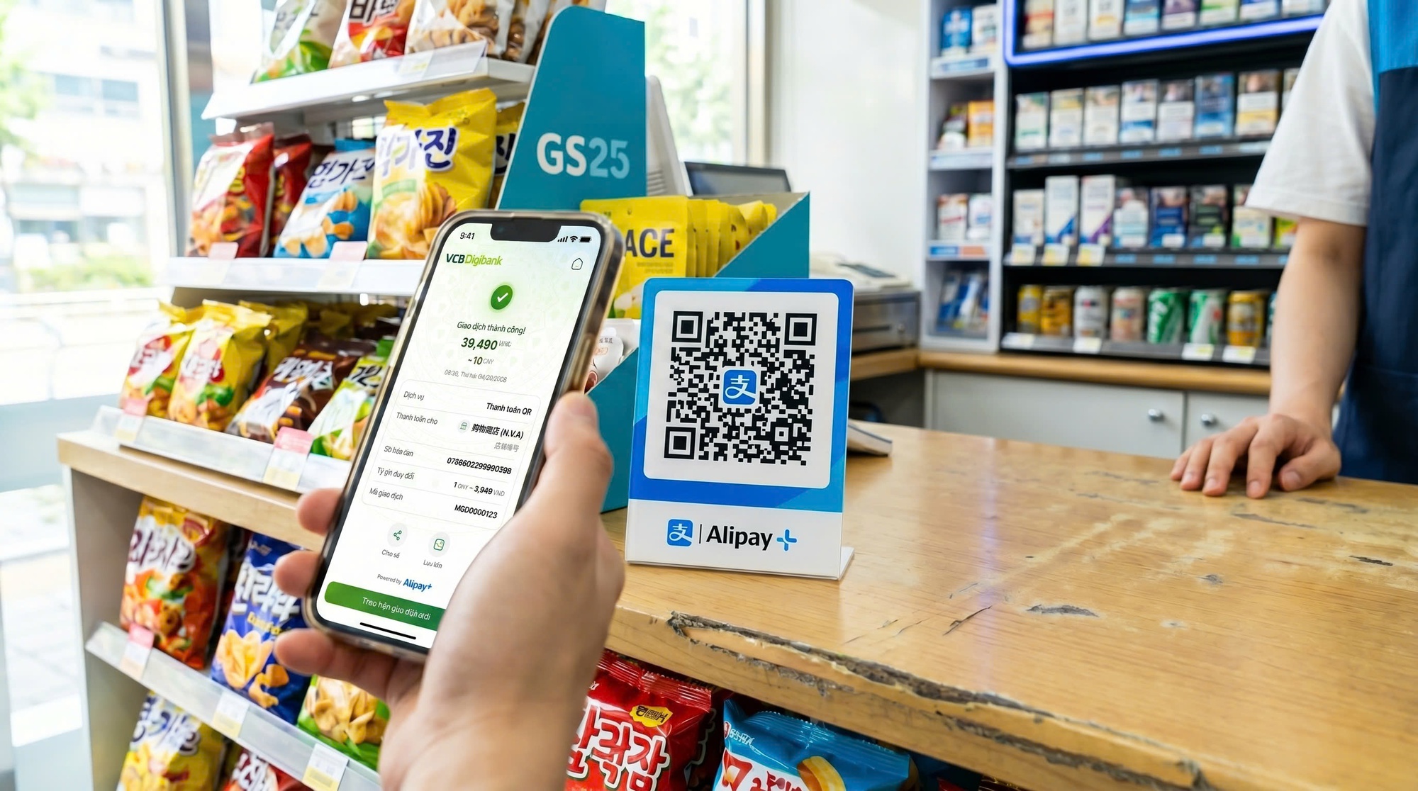 Vietcombank mở rộng quét QR toàn cầu tới Nhật Bản, Hồng Kông- Ảnh 1.