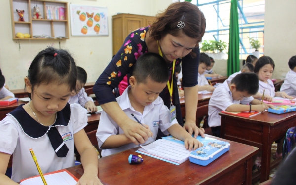 Thời gian đóng BHXH tại trường tư thục có tính để miễn tập sự?