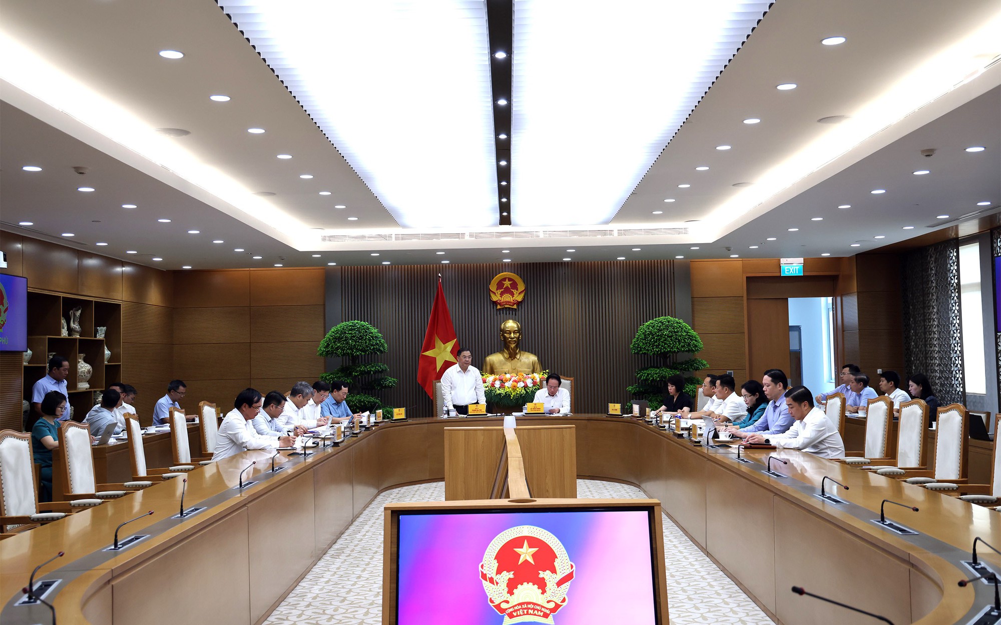 Khẩn trương hoàn thiện Nghị định triển khai cơ chế đặc thù về phát triển năng lượng giai đoạn 2026-2030- Ảnh 1.