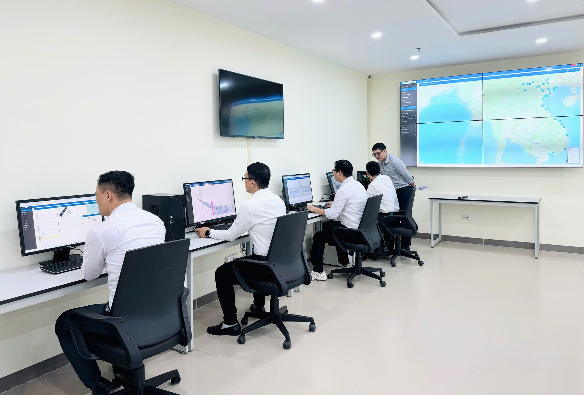 Việt Nam đưa vào vận hành mạng quan trắc cảnh báo sớm bức xạ- Ảnh 3.