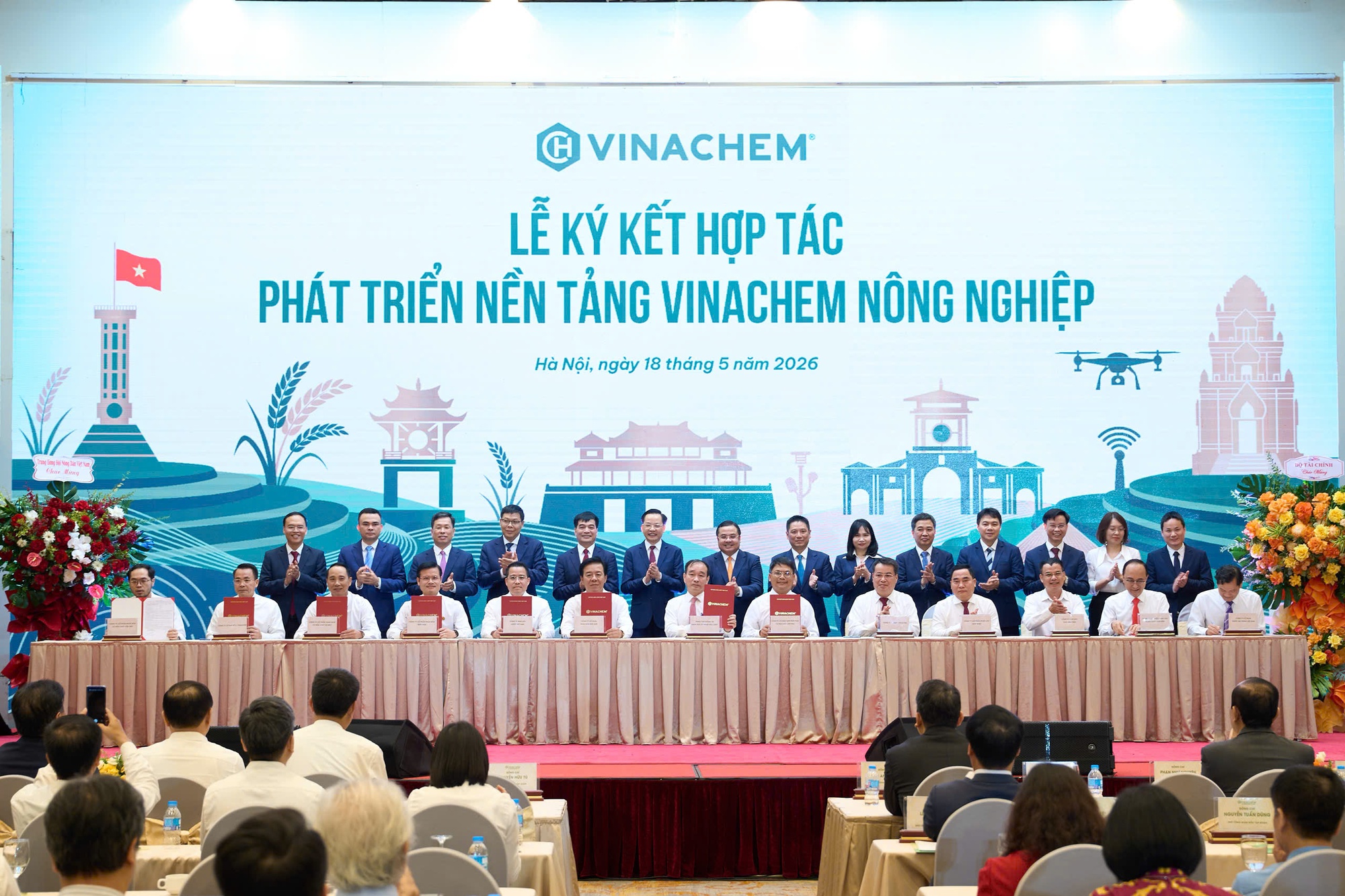 Vinachem Nông nghiệp – Hệ sinh thái hóa chất đồng hành cùng người nông dân bằng tri thức- Ảnh 2. Vinachem Nông nghiệp – Hệ sinh thái hóa chất đồng hành cùng người nông dân bằng tri thức- Ảnh 2.