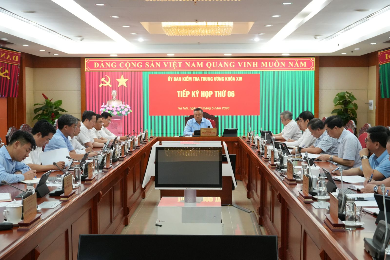 Ủy ban Kiểm tra Trung ương kỷ luật nhiều cán bộ tỉnh Bắc Ninh và Quảng Ninh- Ảnh 1.