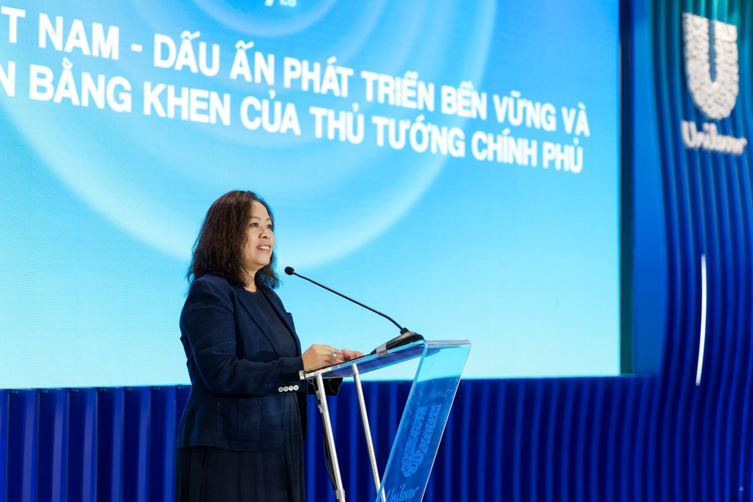 Unilever Việt Nam nhận Bằng khen của Thủ tướng Chính phủ, cam kết đồng hành cùng giai đoạn phát triển mới của Việt Nam- Ảnh 3. Unilever Việt Nam nhận Bằng khen của Thủ tướng Chính phủ, cam kết đồng hành cùng giai đoạn phát triển mới của Việt Nam- Ảnh 3.