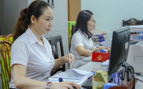 Ký hợp đồng dịch vụ có phải đóng các loại bảo hiểm?