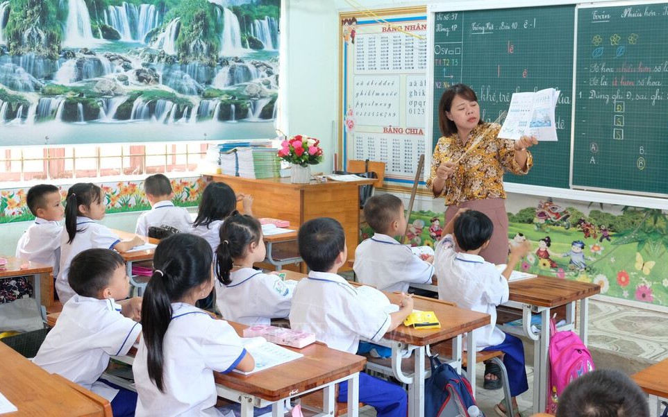 Chuyển vị trí việc làm có phải tập sự lại?