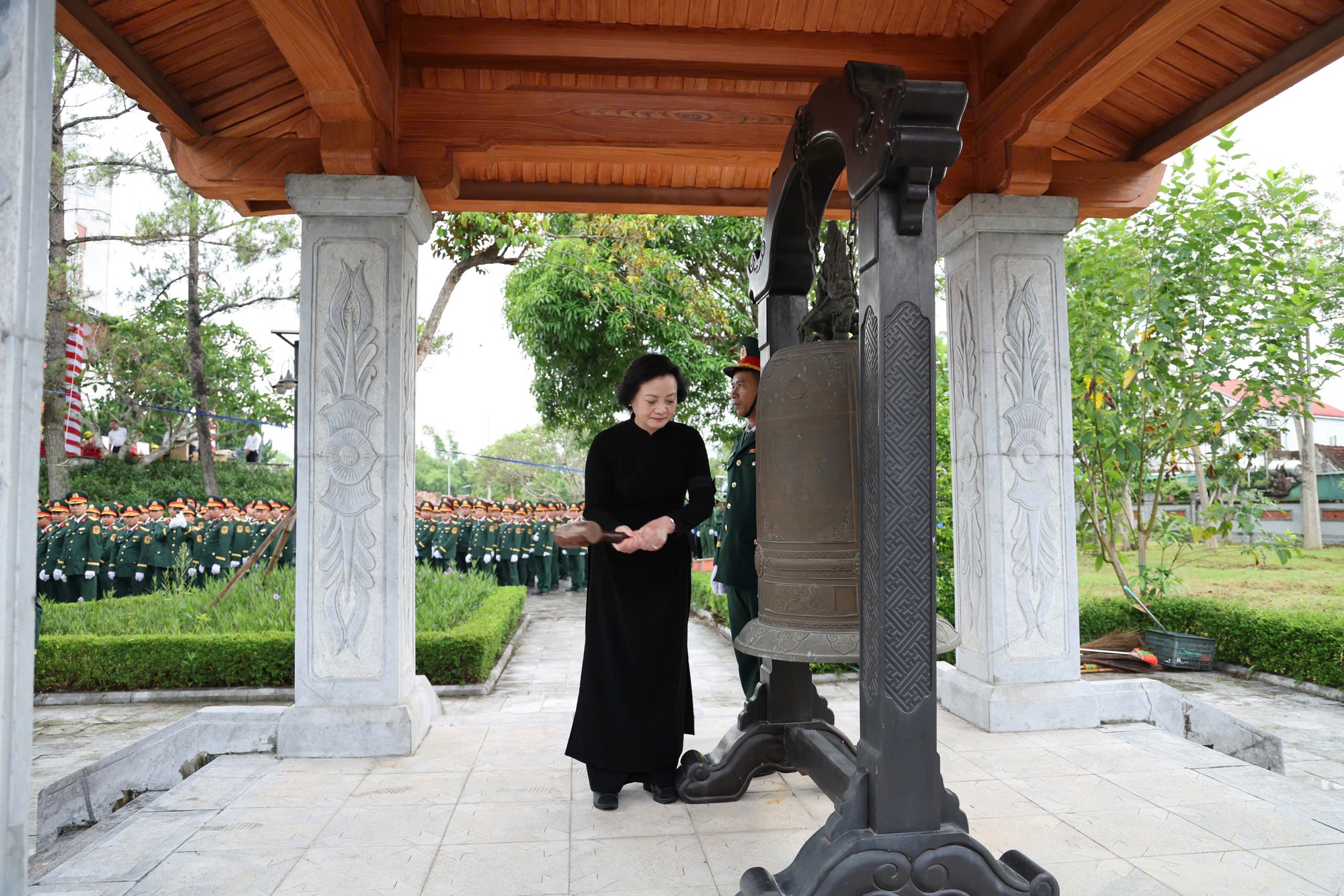 Đón 80 hài cốt liệt sĩ quân tình nguyện, chuyên gia Việt Nam hy sinh trên đất Lào trở về đất mẹ- Ảnh 3.