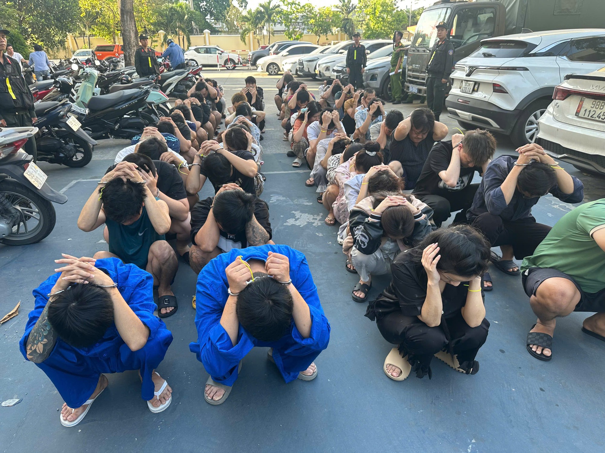 Triệt phá đường dây ma túy liên tỉnh, bắt và xử lý 140 đối tượng- Ảnh 1. Triệt phá đường dây ma túy liên tỉnh, bắt và xử lý 140 đối tượng- Ảnh 1.