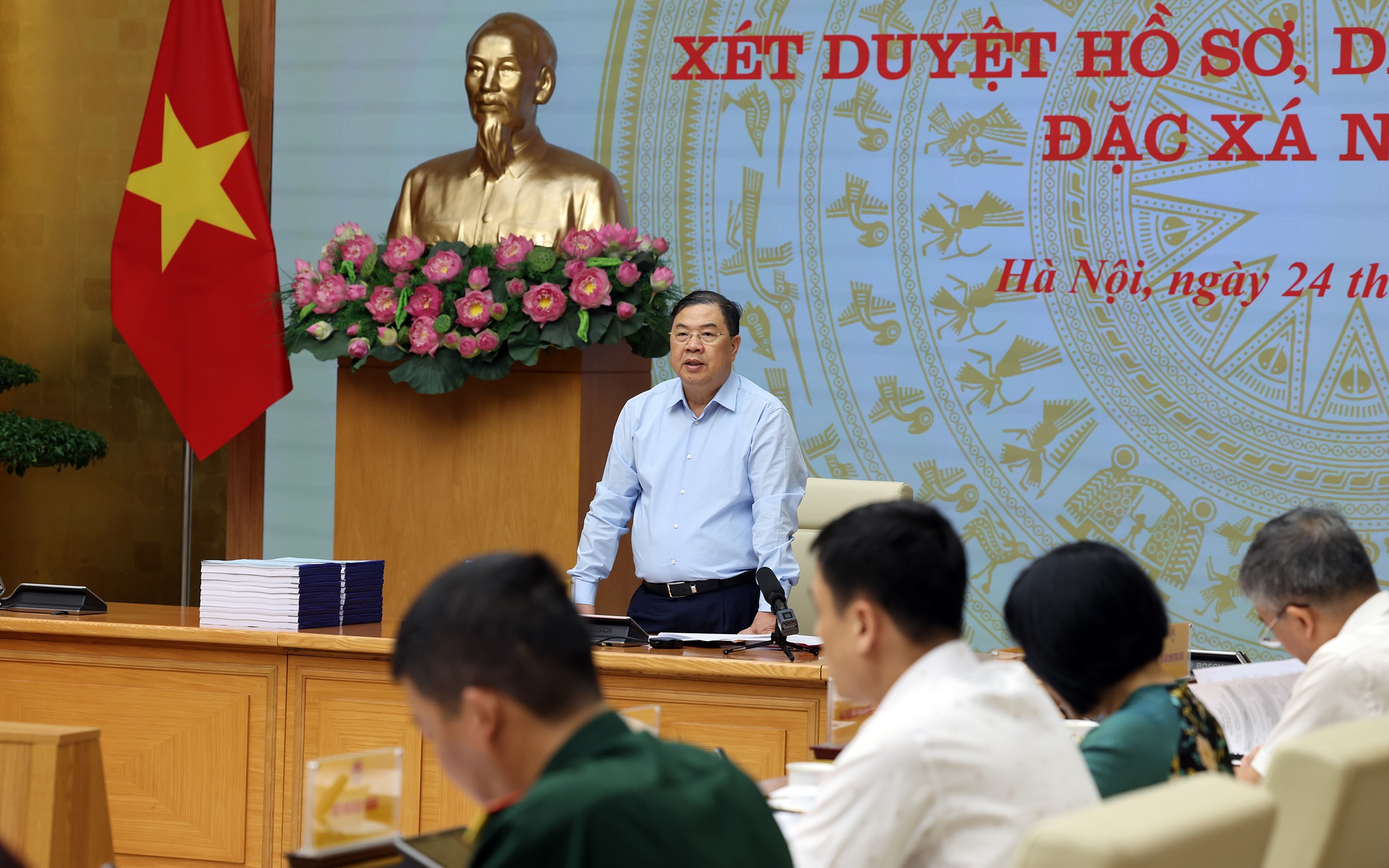 Phó Thủ tướng Thường trực Phạm Gia Túc chủ trì phiên họp của Hội đồng tư vấn đặc xá năm 2026