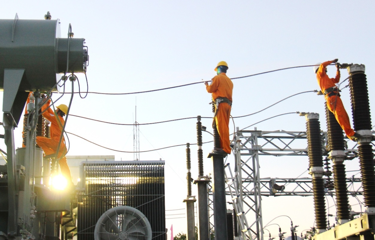 Công suất phụ tải điện miền Bắc lập kỷ lục mới: Khuyến cáo người dân tiết kiệm điện- Ảnh 1.
