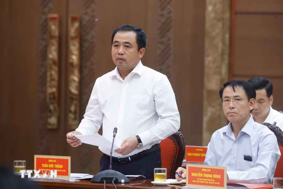 Thông qua dự thảo Báo cáo kết quả kiểm tra, giám sát (đợt 2) đối với Ban Thường vụ Thành ủy Hà Nội- Ảnh 4. Thông qua dự thảo Báo cáo kết quả kiểm tra, giám sát (đợt 2) đối với Ban Thường vụ Thành ủy Hà Nội- Ảnh 4.