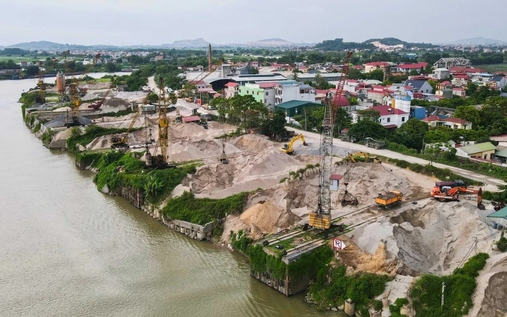 Bổ sung mức xử phạt vi phạm hành chính trong phòng chống thiên tai; thủy lợi; đê điều