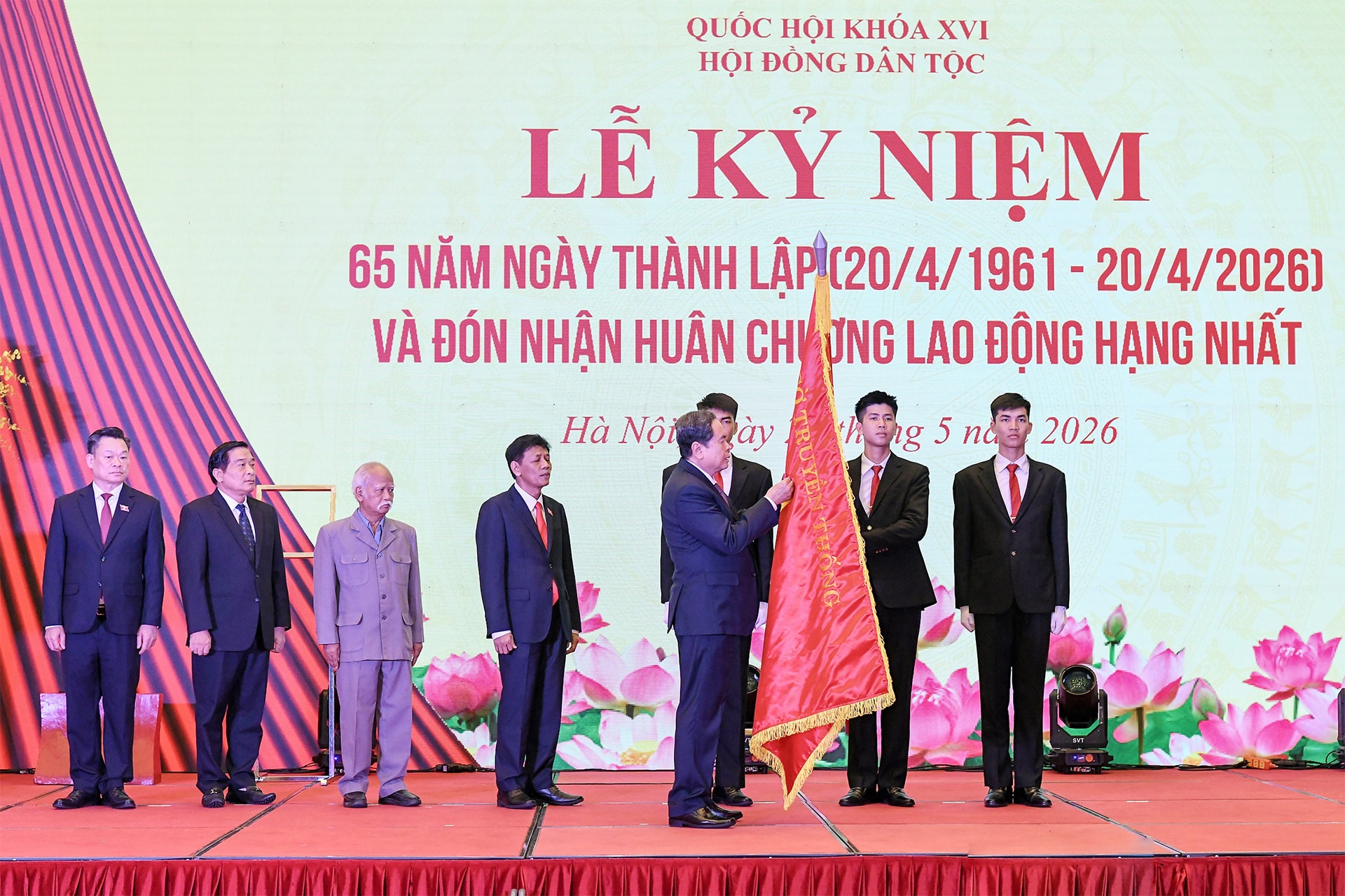 Bảo đảm chính sách dân tộc được thể hiện đầy đủ, thực chất trong từng dự án luật, nghị quyết- Ảnh 2.