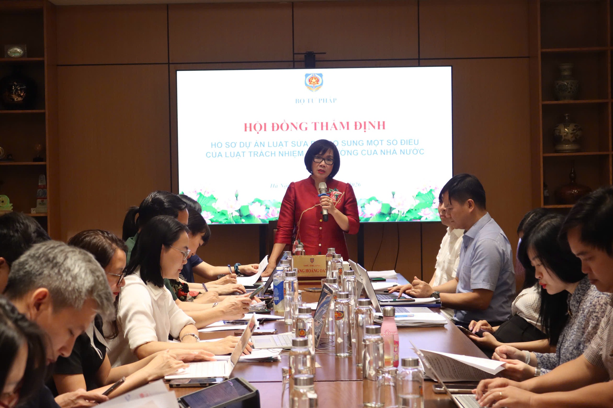 Cắt giảm hồ sơ, đẩy mạnh số hóa giải quyết bồi thường Nhà nước- Ảnh 1. Cắt giảm hồ sơ, đẩy mạnh số hóa giải quyết bồi thường Nhà nước- Ảnh 1.