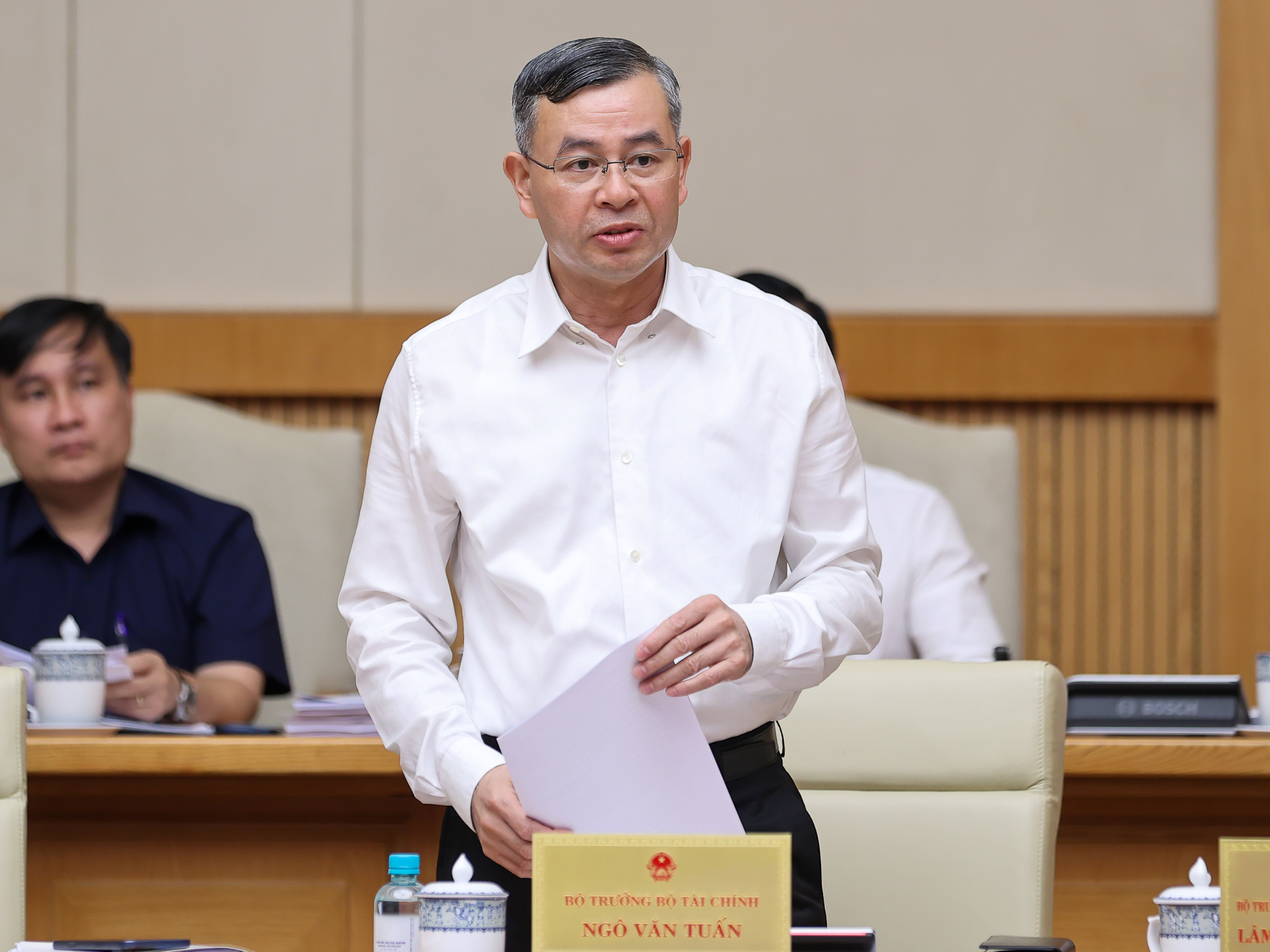 Bộ trưởng Bộ Tài chính Ngô Văn Tuấn nêu một số vấn đề cần lưu tâm- Ảnh 1.