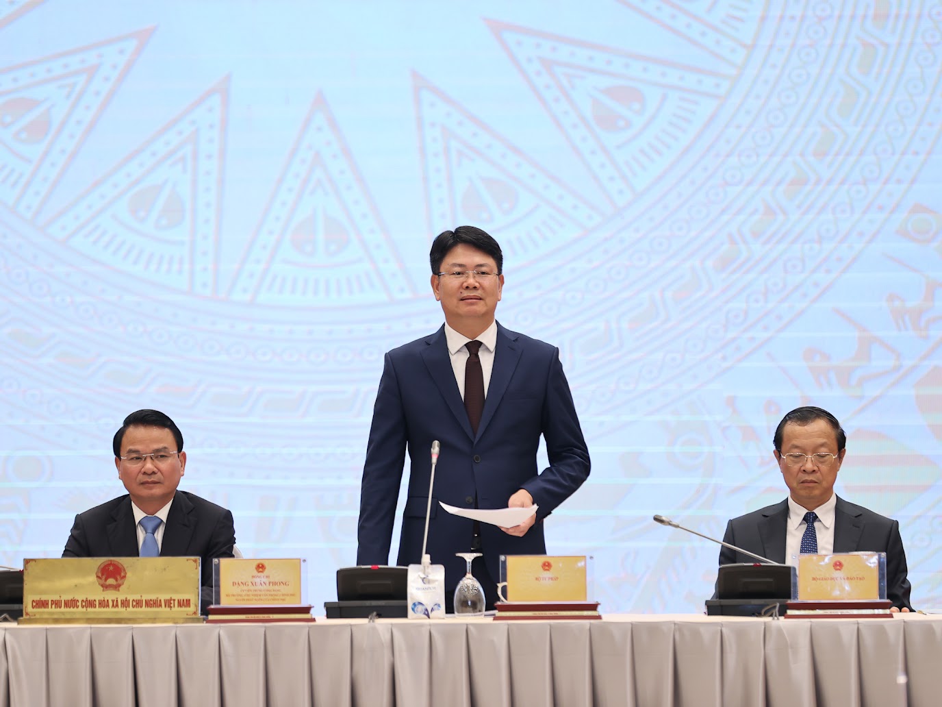 Họp báo Chính phủ thường kỳ tháng 4/2026: Làm rõ nhiều vấn đề về cải cách thủ tục hành chính, xử lý 