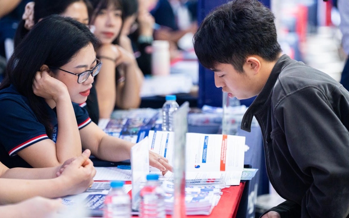 Tuyển sinh 2026: Bách phân vị áp dụng giữa các tổ hợp cùng ngành