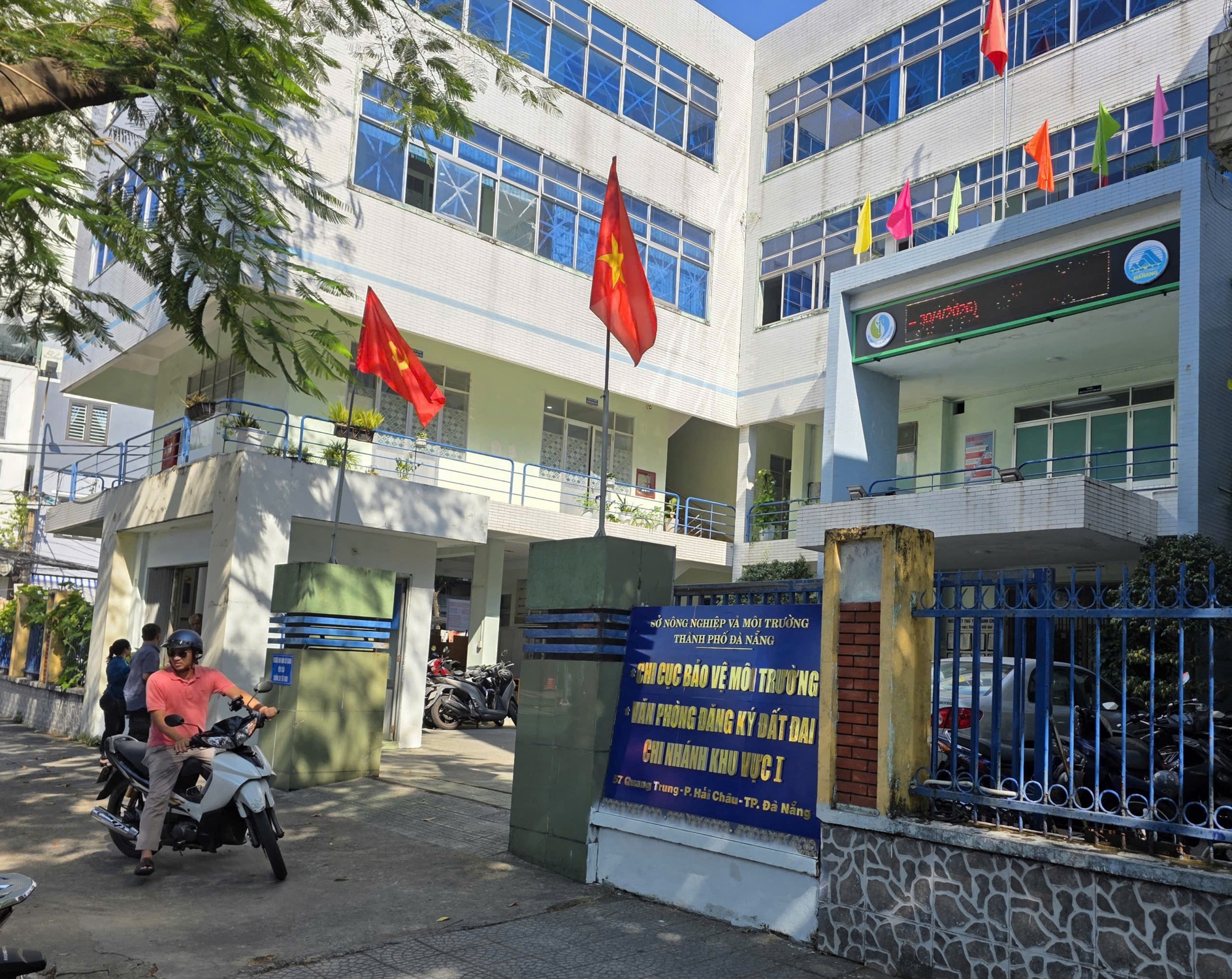 Đà Nẵng: Hơn 17.000 hồ sơ quá hạn, lĩnh vực đất đai chiếm tỉ lệ lớn- Ảnh 1.