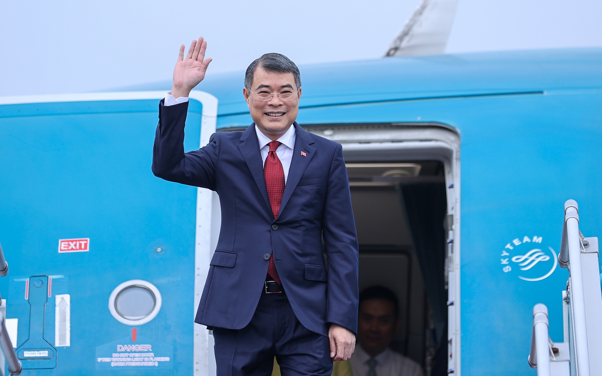 Thủ tướng Chính phủ Lê Minh Hưng lên đường dự Hội nghị Cấp cao ASEAN