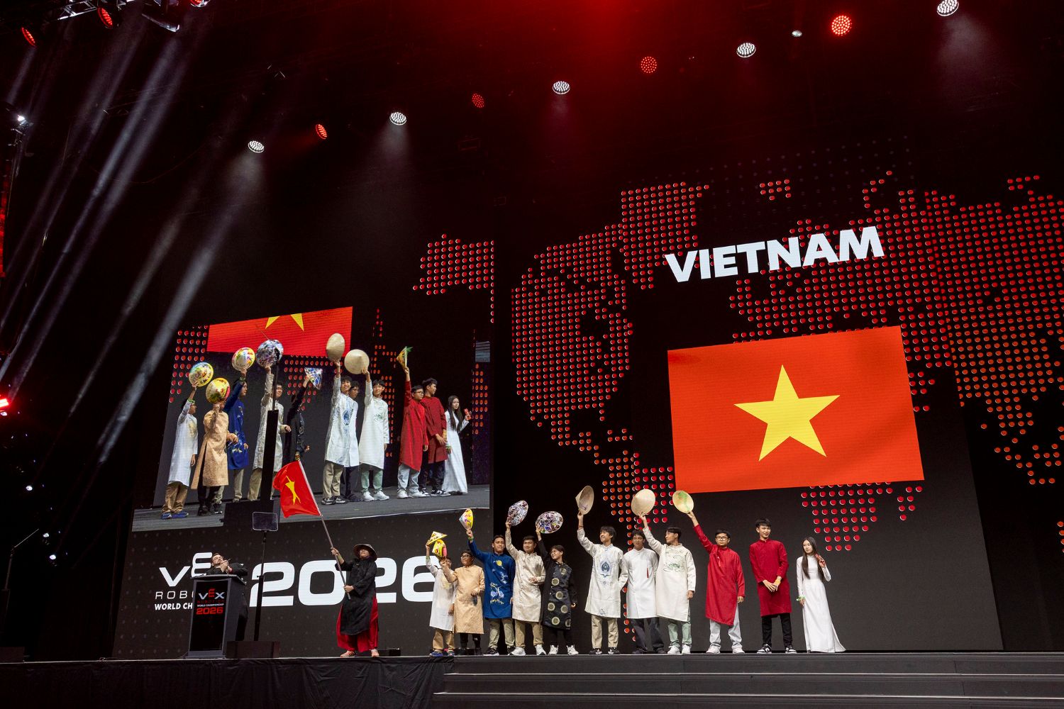 Học sinh Việt Nam đạt giải cao tại VEX Robotics World Championship 2026- Ảnh 3.