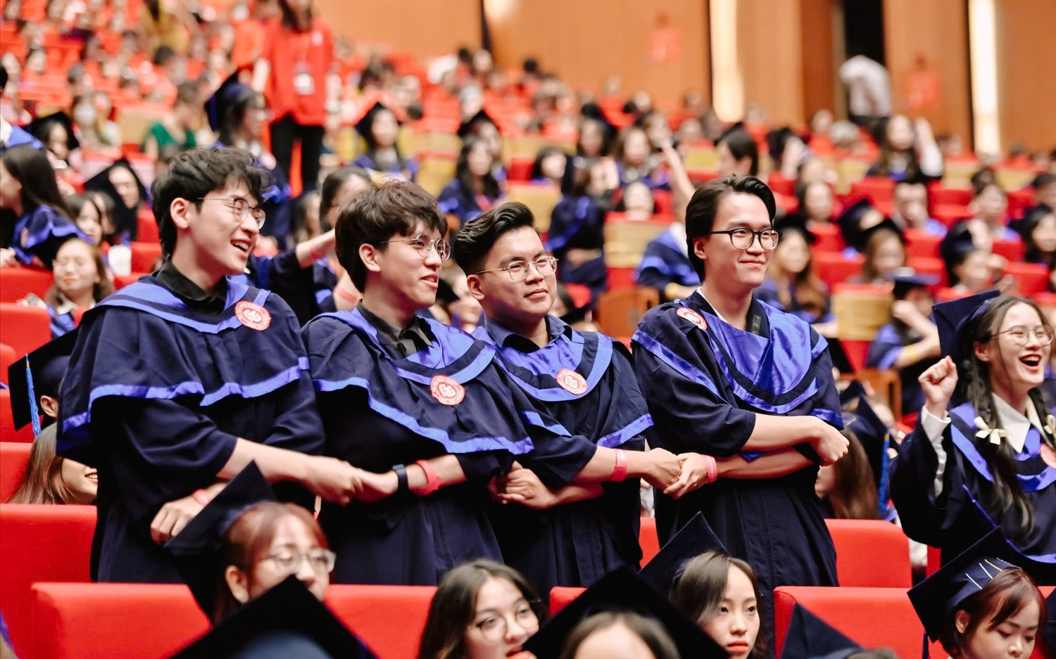 Thành lập phân hiệu, sáp nhập một số trường cao đẳng vào đại học