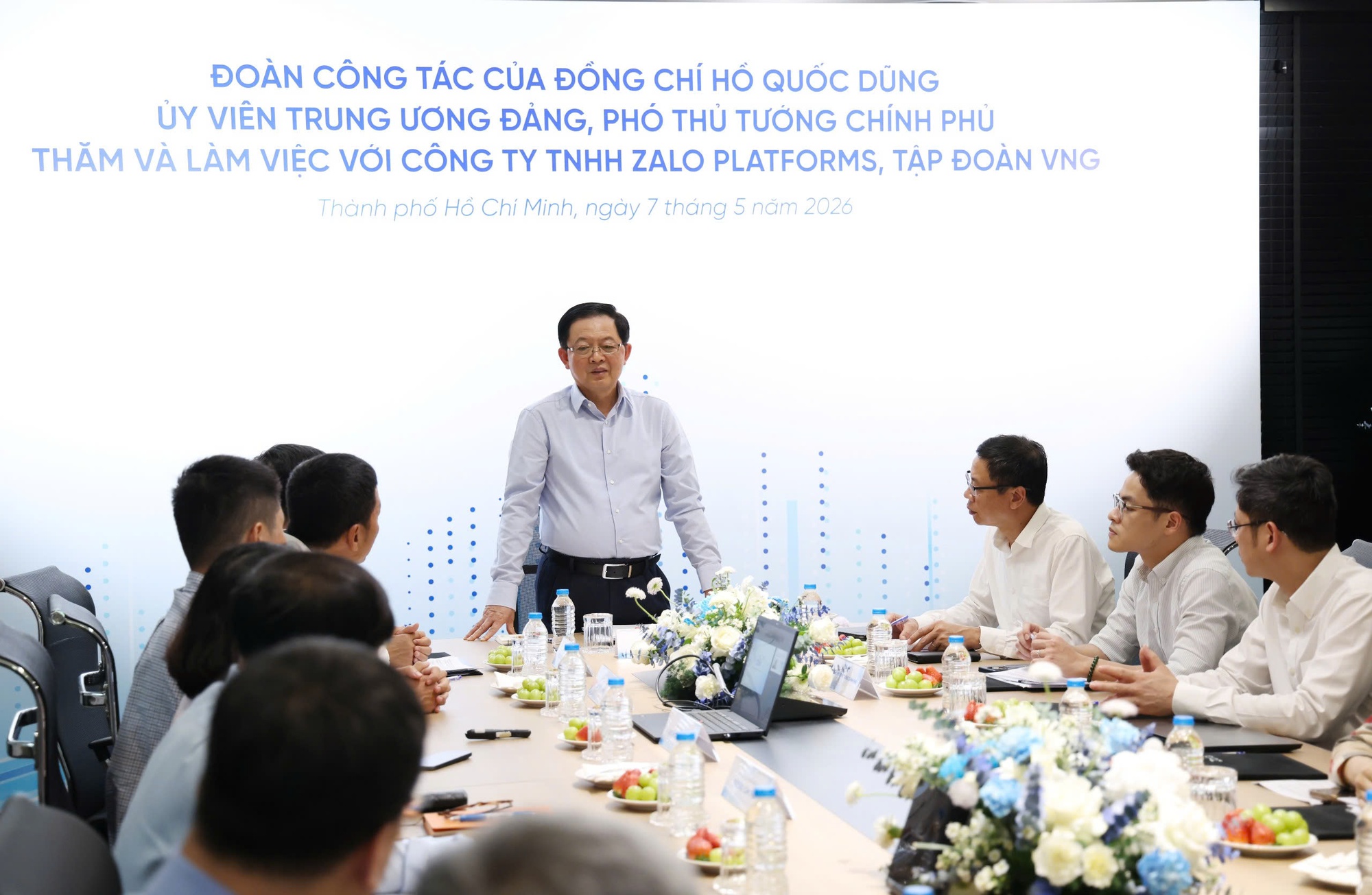 Phó Thủ tướng Hồ Quốc Dũng: Doanh nghiệp Việt cần tiên phong làm chủ AI, UAV chiến lược- Ảnh 4.