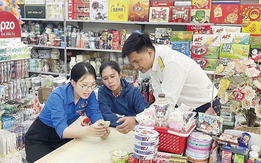Doanh thu trên 3 tỷ, hộ kinh doanh có phải đổi cách tính thuế?