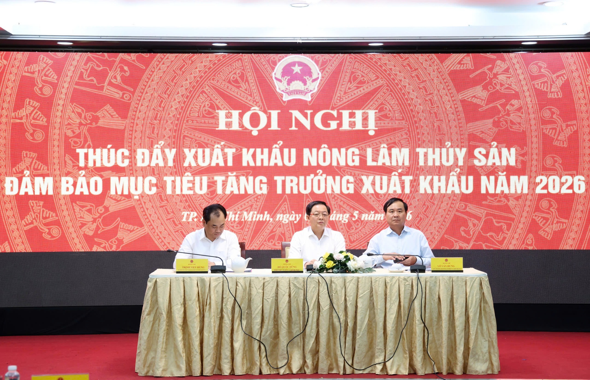 Khẩn trương tháo gỡ điểm nghẽn, mở đường cho doanh nghiệp đầu tư vào nông nghiệp- Ảnh 1.
