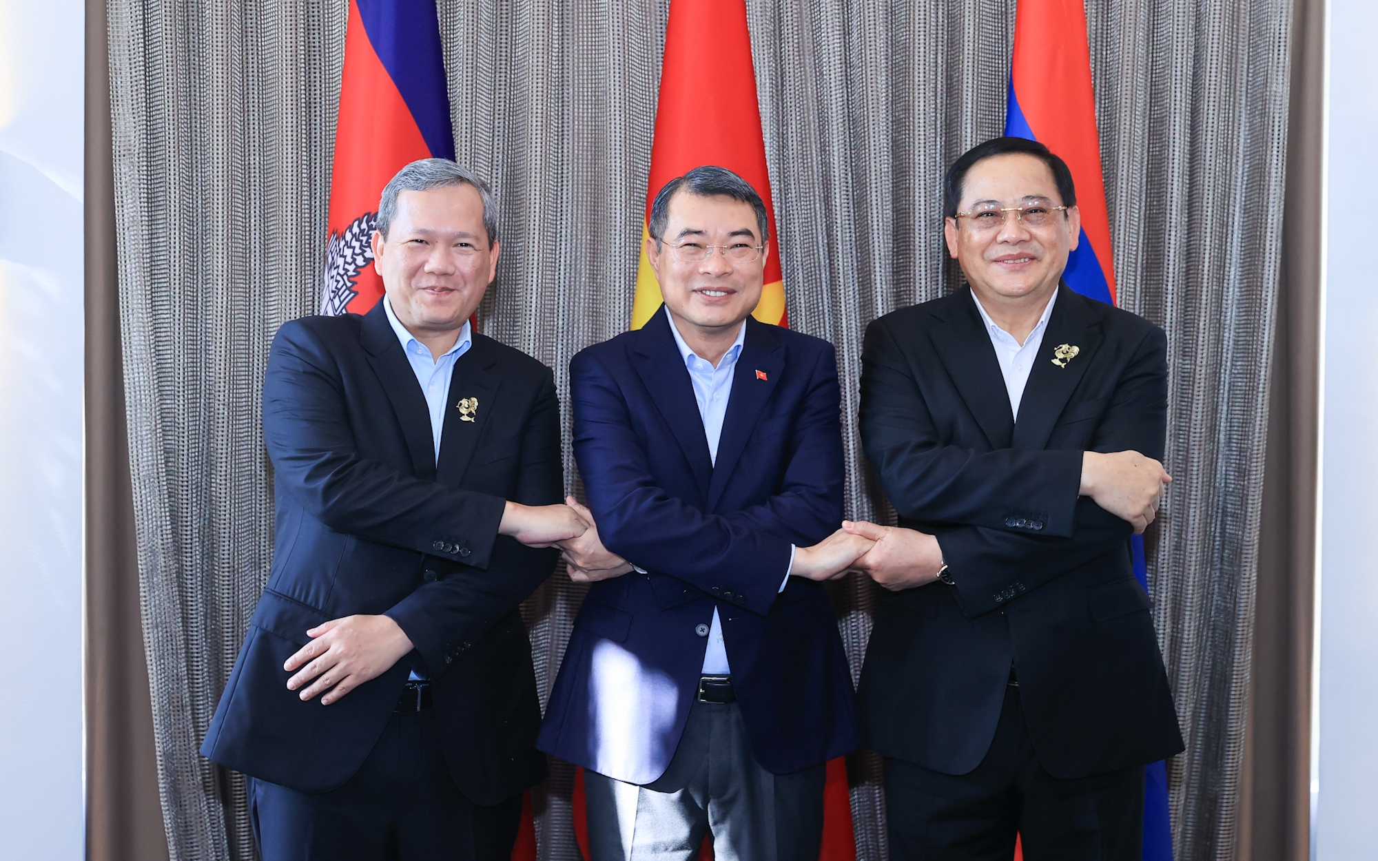 Biến 'gần gũi địa lý' thành 'lợi thế gắn kết chiến lược' giữa 3 nước Việt Nam, Campuchia, Lào