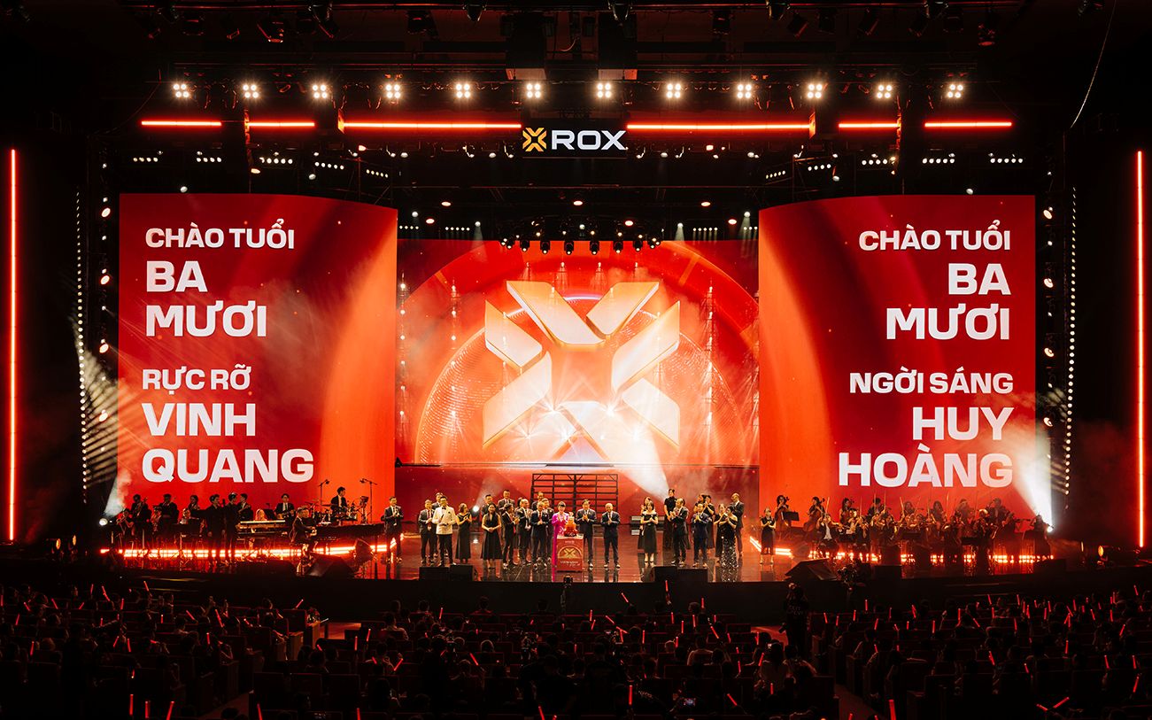 ROX30 Concert: Bản giao hưởng của ký ức, ánh sáng và khát vọng Việt- Ảnh 2.