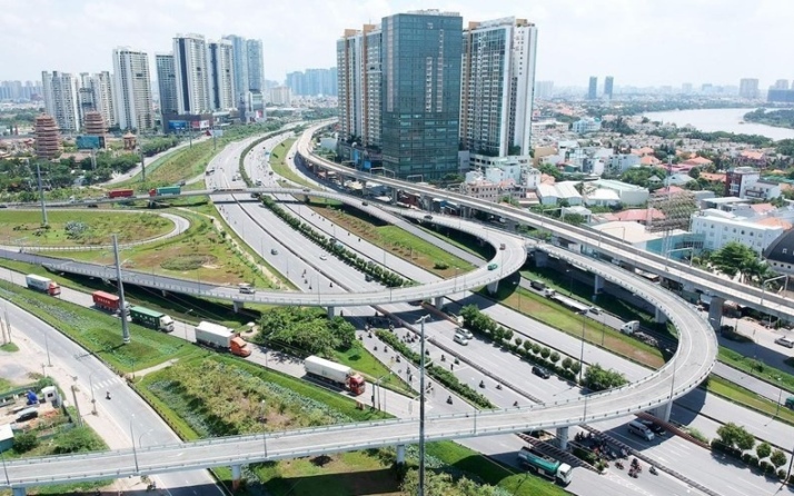 Nhiều bộ ngành, địa phương giải ngân vốn đầu tư cô