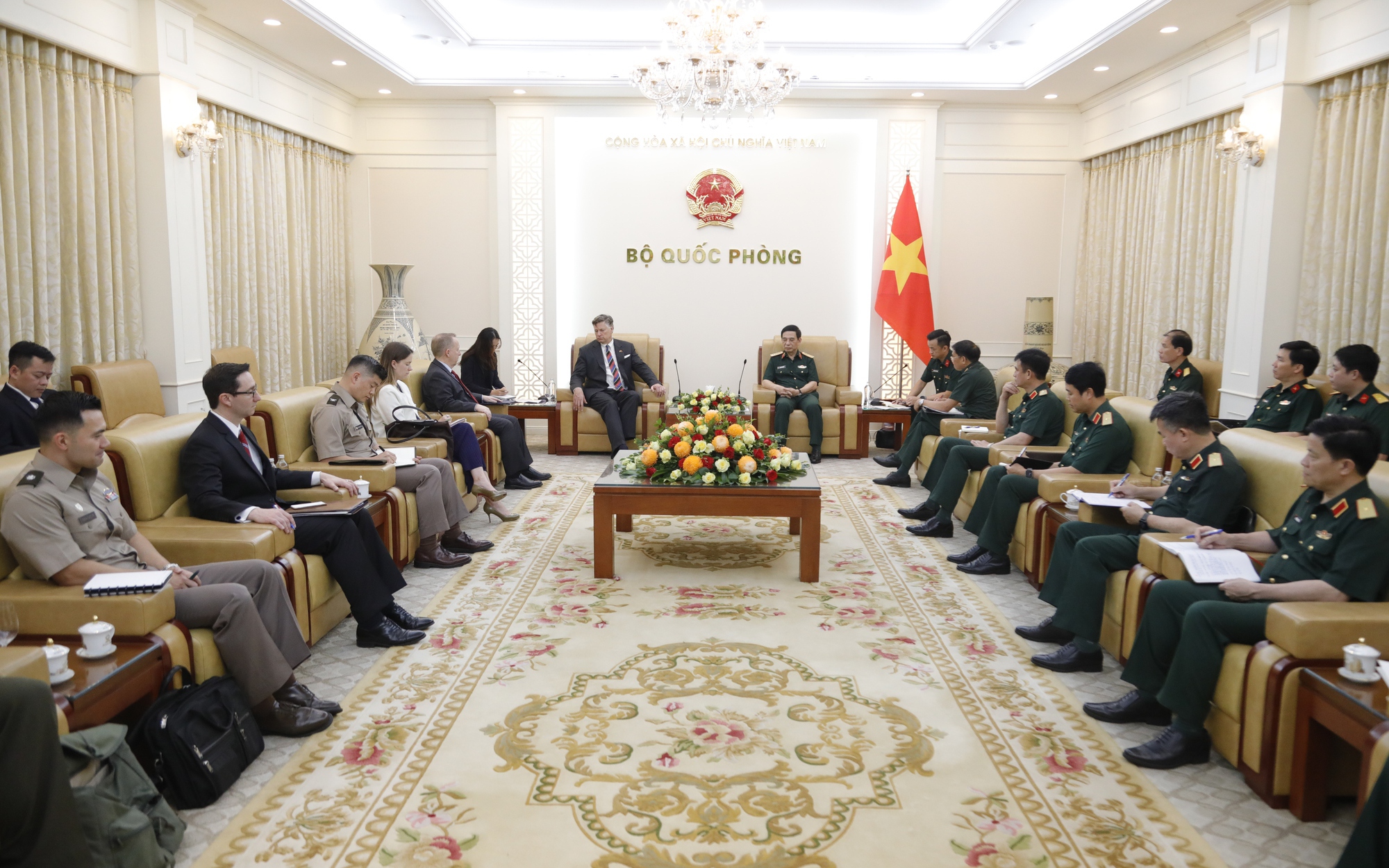 Phó Thủ tướng, Bộ trưởng Bộ Quốc phòng Phan Văn Gi