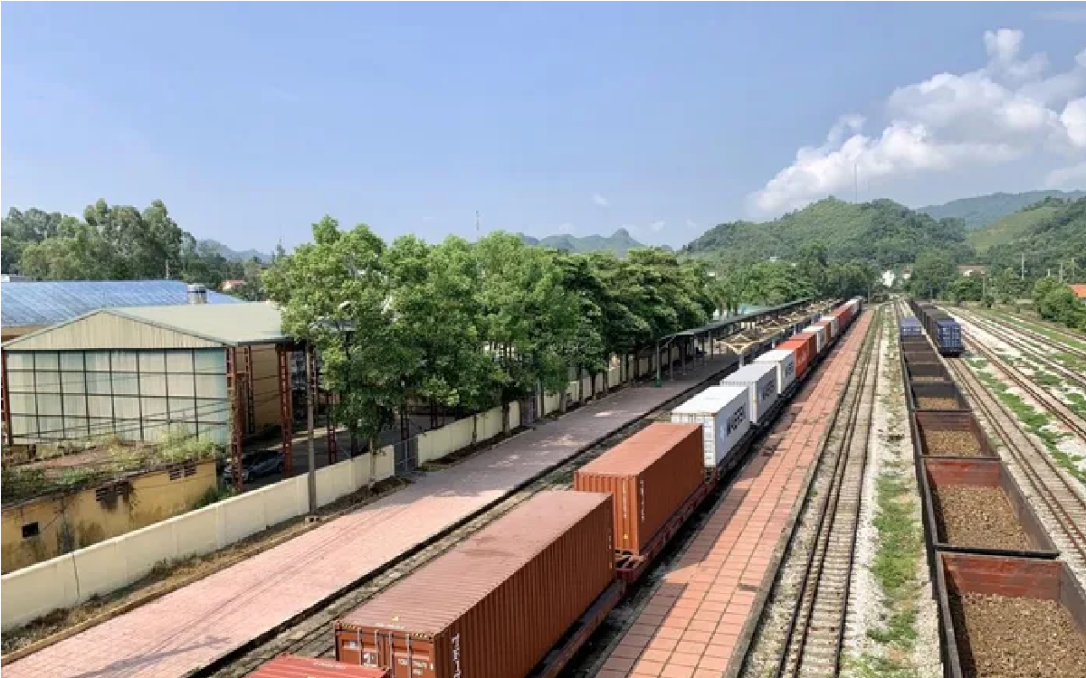 Đề xuất giảm giá cước vận chuyển hàng hóa liên vận