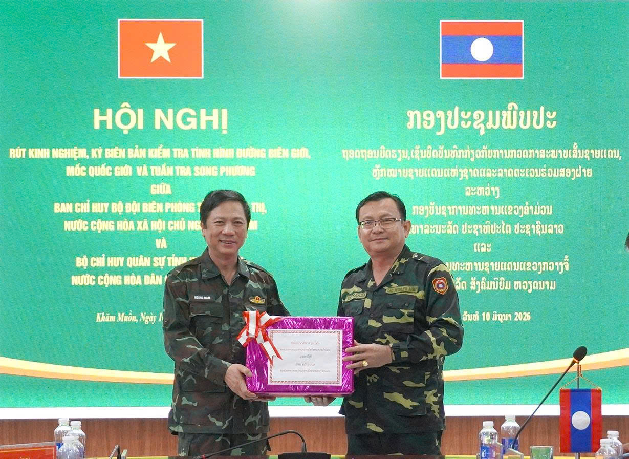 Quảng Trị, Khammouane (Lào) tăng cường phối hợp quản lý, bảo vệ đường biên, mốc quốc giới- Ảnh 2.