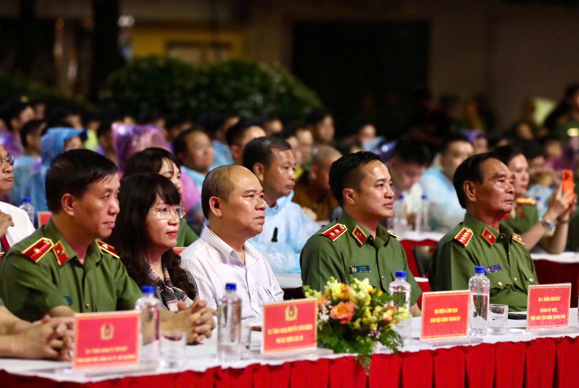 Khai mạc chuỗi sự kiện 'Tổ quốc bình yên'- Ảnh 1. Khai mạc chuỗi sự kiện 'Tổ quốc bình yên'- Ảnh 1.