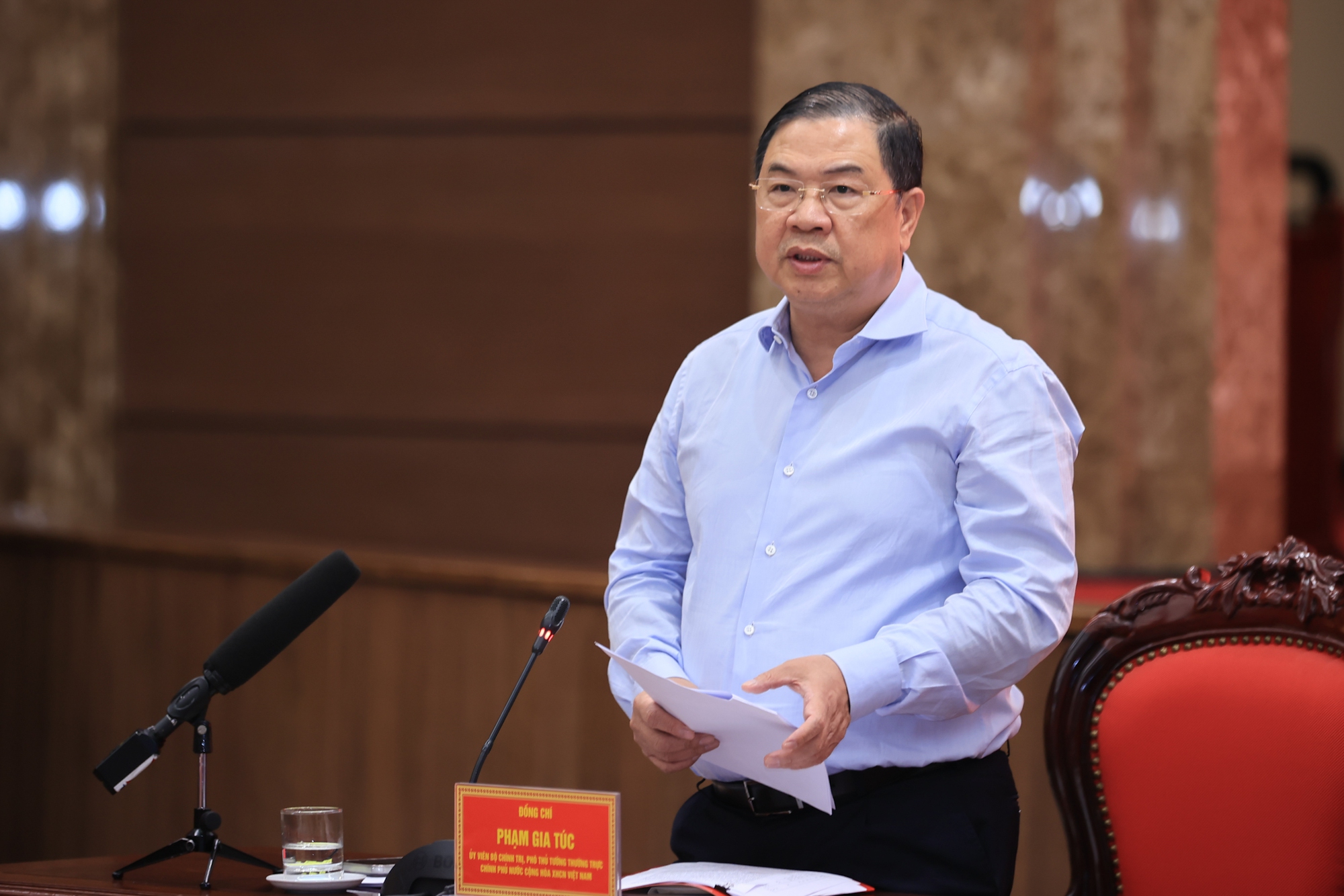 Thủ tướng: Hà Nội sẽ được ưu tiên nguồn lực, cơ chế nhưng phải cam kết tăng chất lượng đầu tư và đóng góp cho cả nước- Ảnh 4. Thủ tướng: Hà Nội sẽ được ưu tiên nguồn lực, cơ chế nhưng phải cam kết tăng chất lượng đầu tư và đóng góp cho cả nước- Ảnh 4.