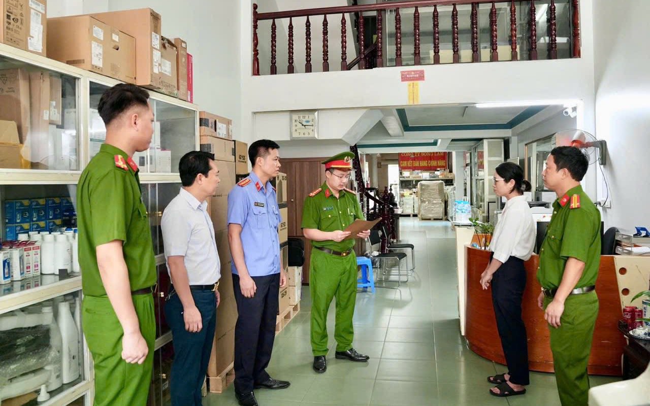 Khởi tố vụ án đầu tiên trên cả nước về xâm phạm quyền tác gi
