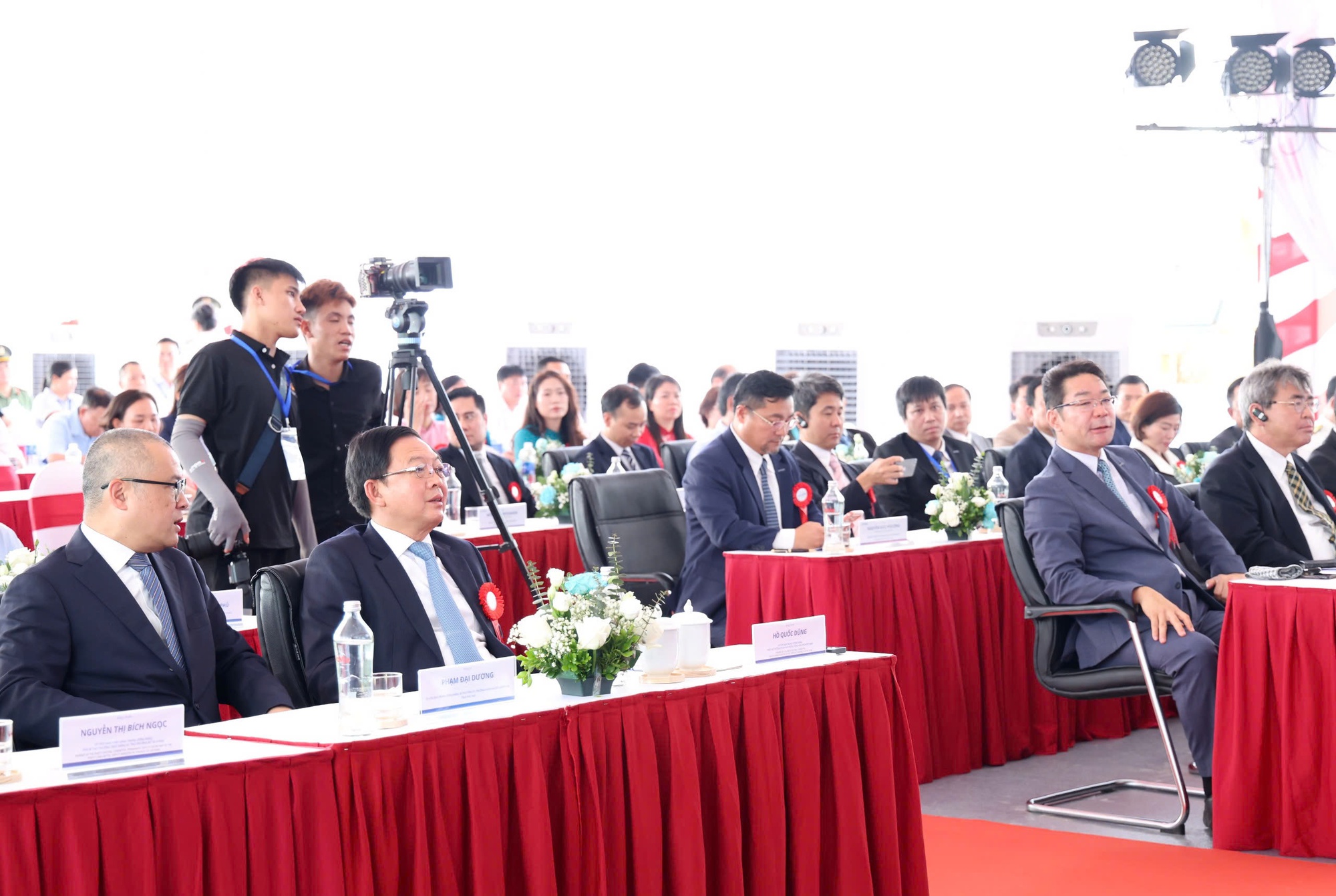 Phó Thủ tướng Hồ Quốc Dũng dự khởi công Nhà máy sản xuất, chế tạo vi mạch điện tử Meiko Yên Quang, Phú Thọ- Ảnh 1. Phó Thủ tướng Hồ Quốc Dũng dự khởi công Nhà máy sản xuất, chế tạo vi mạch điện tử Meiko Yên Quang, Phú Thọ- Ảnh 1.