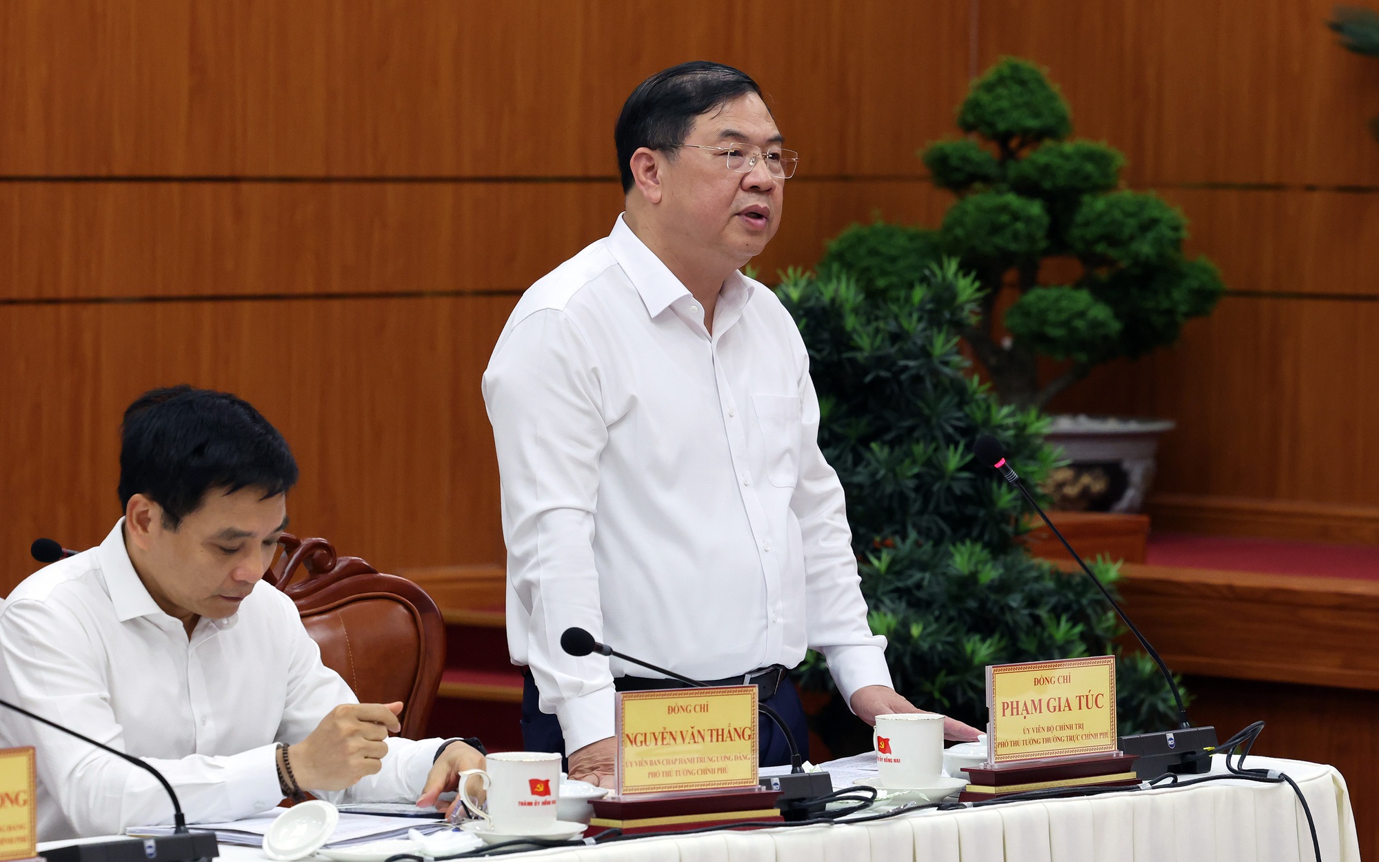 Thủ tướng: Nếu Đồng Nai cam kết đạt kết quả cao hơn, Chính phủ sẽ ưu tiên bố trí nguồn lực ngay trong năm 2027- Ảnh 4.