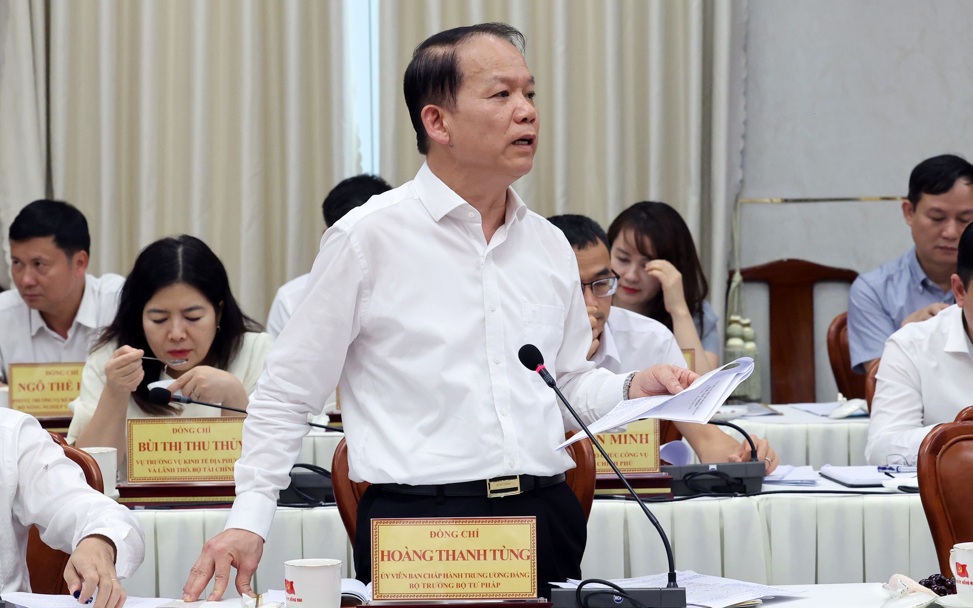 Thủ tướng: Nếu Đồng Nai cam kết đạt kết quả cao hơn, Chính phủ sẽ ưu tiên bố trí nguồn lực ngay trong năm 2027- Ảnh 9.