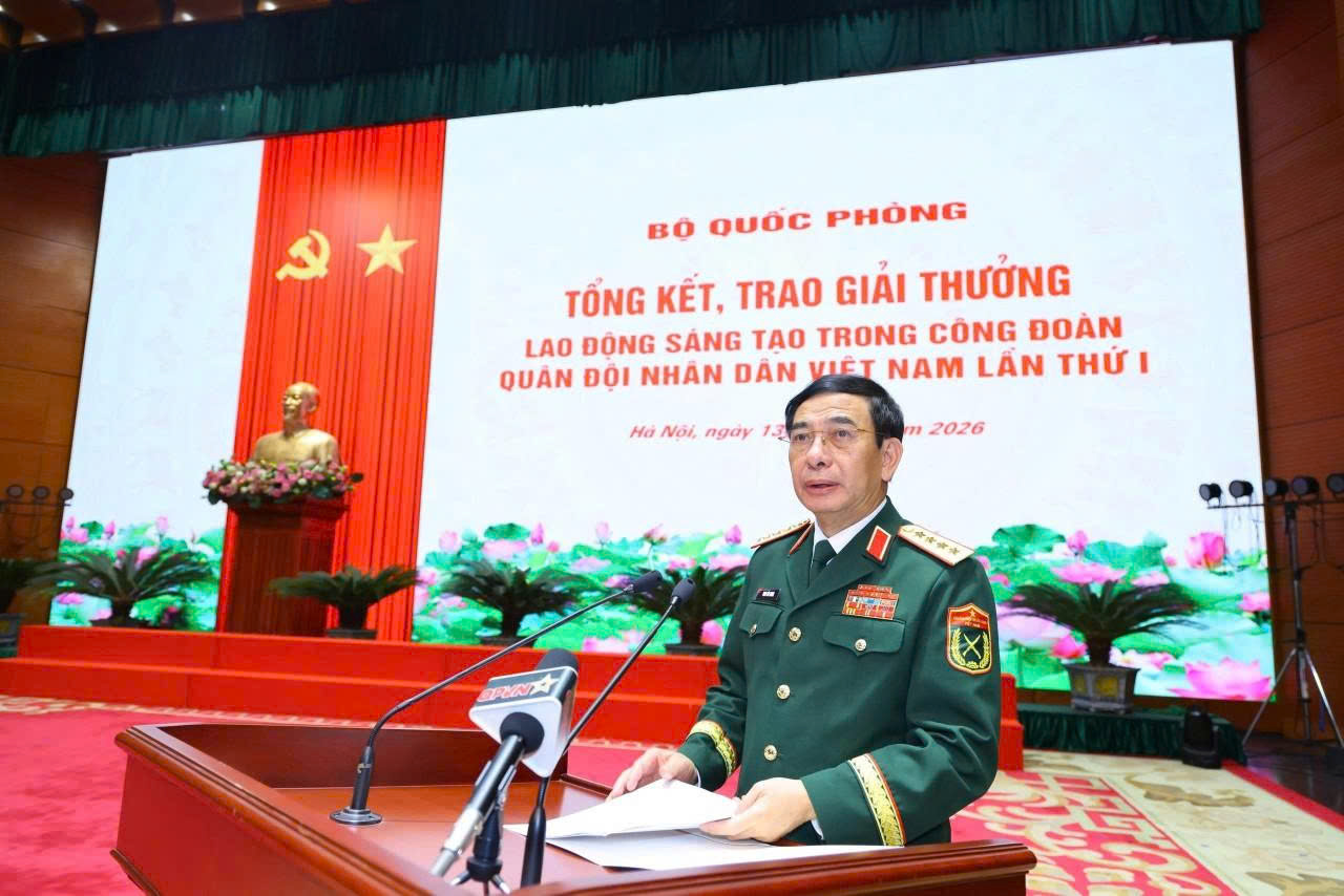 Đại tướng Phan Văn Giang dự Lễ trao Giải thưởng Lao động sáng tạo trong Công đoàn Quân đội lần thứ I- Ảnh 2.