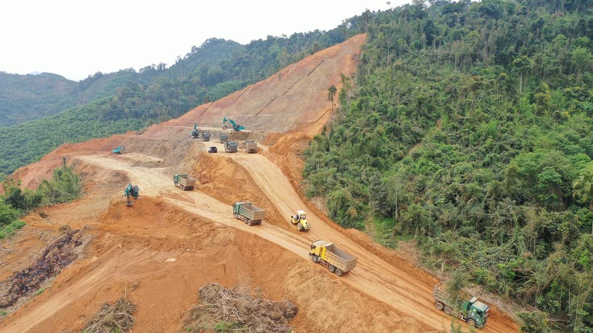Một số dự án giao thông trọng điểm tiếp tục thiếu vật liệu thi công- Ảnh 1.