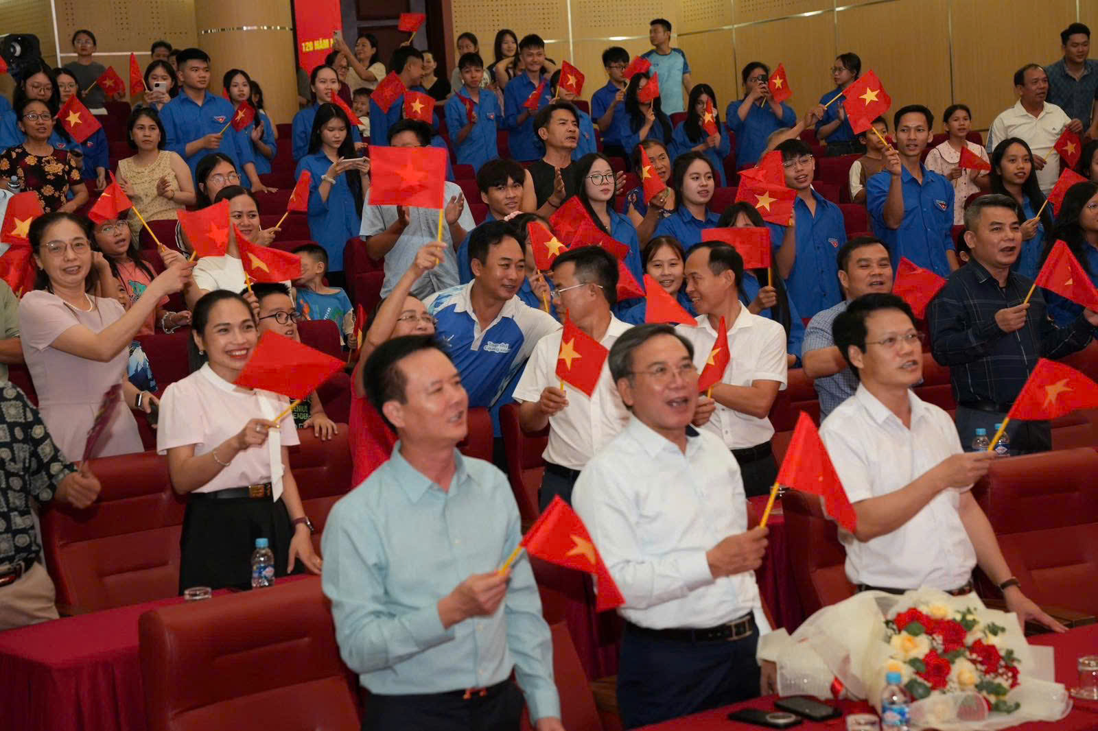 Xúc động những giai điệu tưởng nhớ Bác Hồ tại Hà Tĩnh- Ảnh 2.
