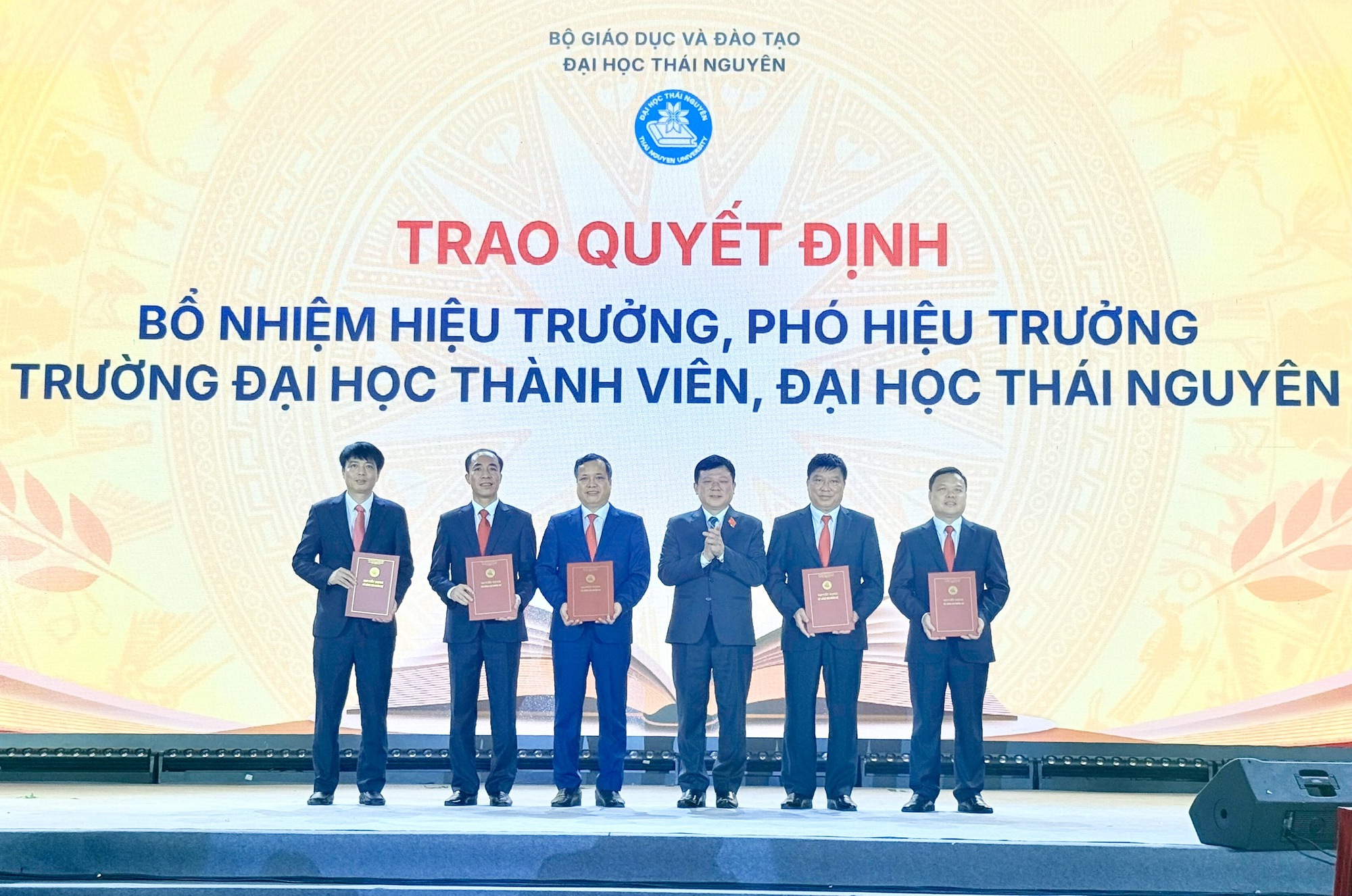 Nâng tầm năng lực đào tạo và nghiên cứu pháp luật đối với Đại học Thái Nguyên- Ảnh 6.