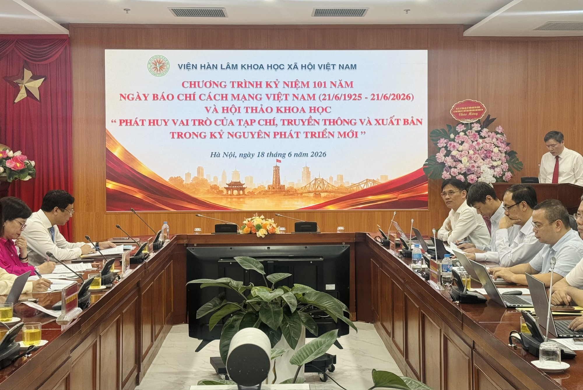 Phát huy vai trò tạp chí, truyền thông và xuất bản trong kỷ nguyên phát triển mới- Ảnh 1.